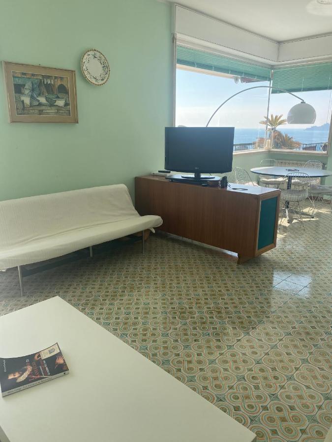 Grande Attico Con Vista Vicino Al Centro By Portofinovacanze Rapallo Exterior foto