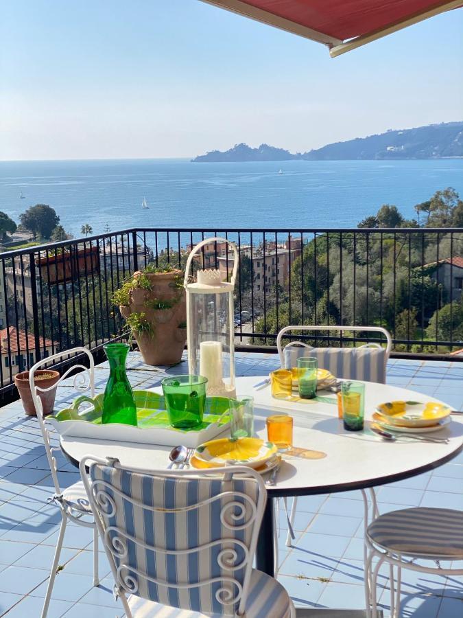 Grande Attico Con Vista Vicino Al Centro By Portofinovacanze Rapallo Exterior foto